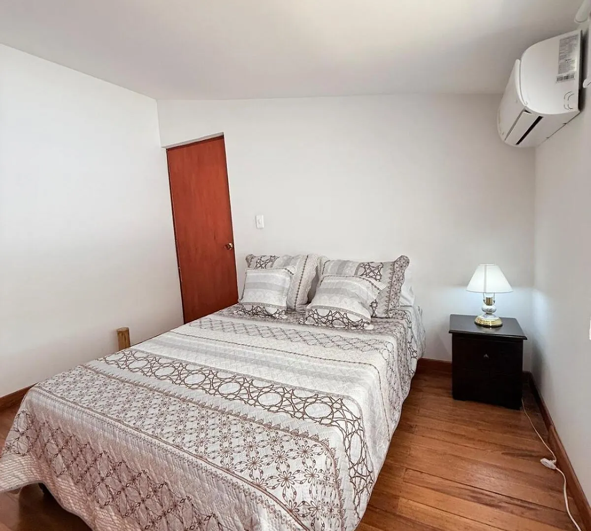 Ferienhaus Casa Con Aires Y Bbq Cerca A Mall Chipichape Cali