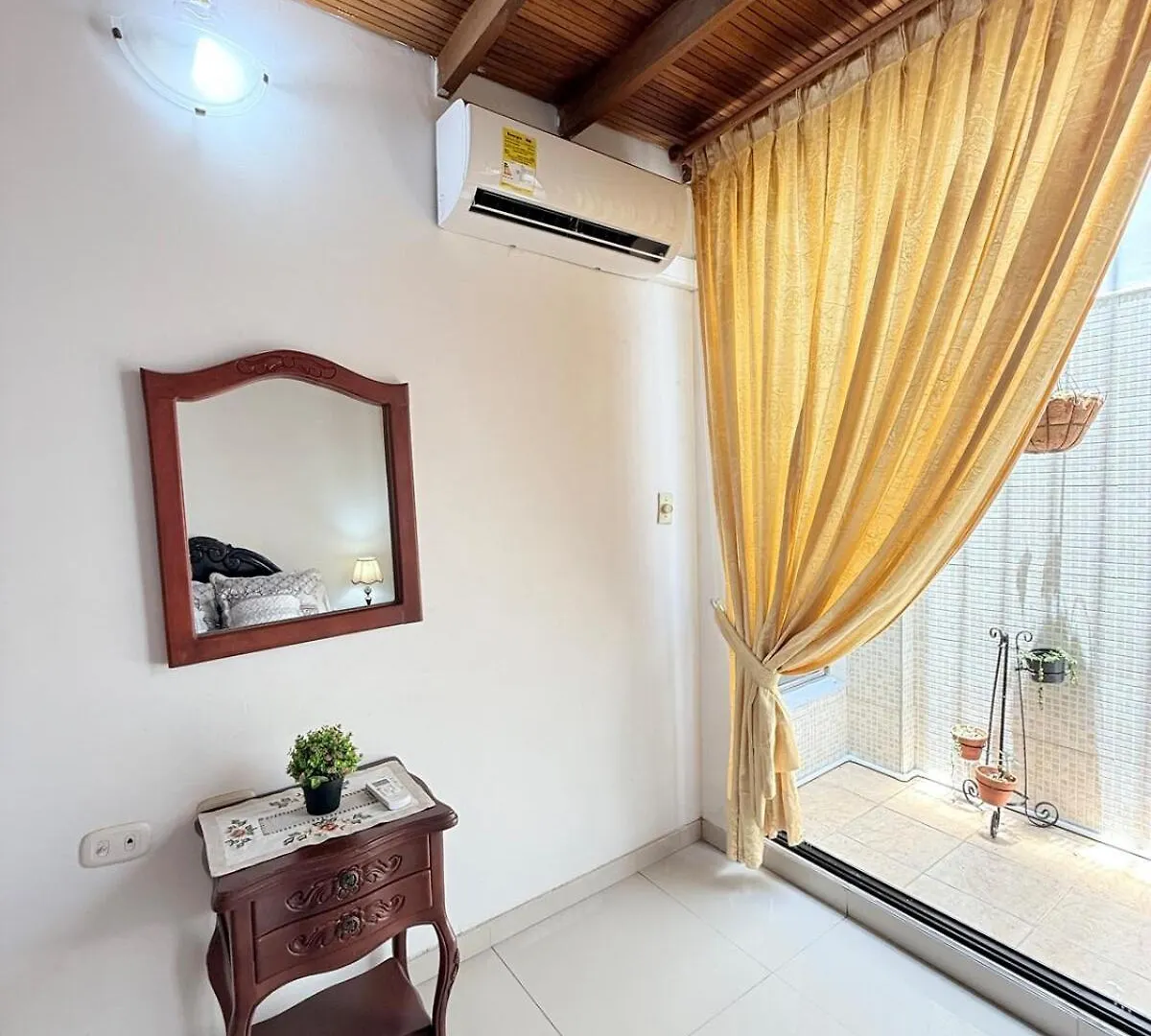 Casa Con Aires Y Bbq Cerca A Mall Chipichape Cali